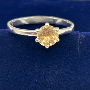 Vintage 925 Silver Ring with Yellow Cintrine Gemstone​